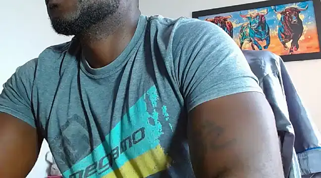 Snapshot of mikekingcum chatting on 03.15.25 mikekingcum online show from 03.15.25