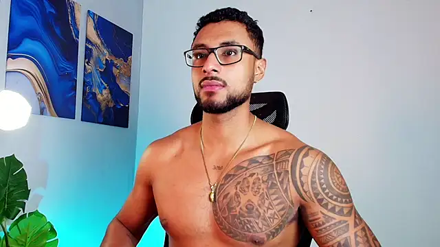 LiamGarcia1 online show from 09.15.25