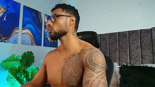 LiamGarcia1 online show from 09.24.25