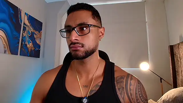 Snapshot of LiamGarcia1 chatting on 04.27.26 LiamGarcia1 online show from 04.27.26