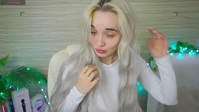 Ashley S online show from 02.22.25