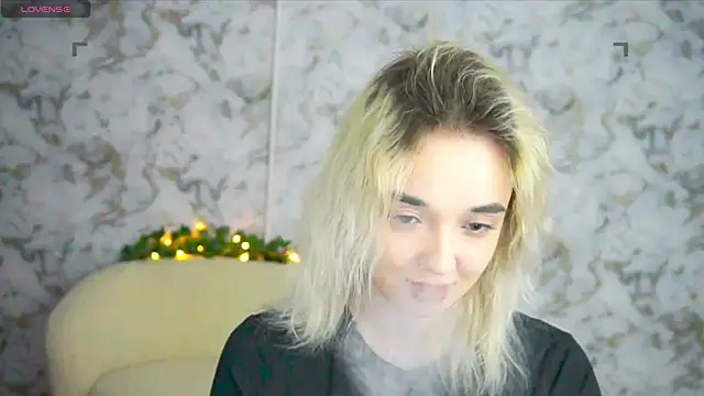 Snapshot of Ashley_S chatting on 04.17.26 Ashley S online show from 04.17.26