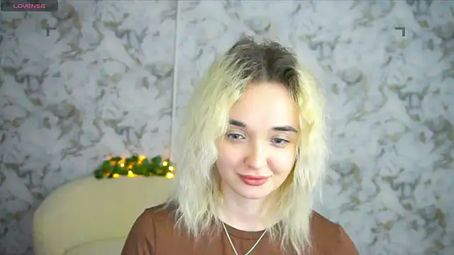 Snapshot of Ashley_S chatting on 04.28.26 Ashley S online show from 04.28.26
