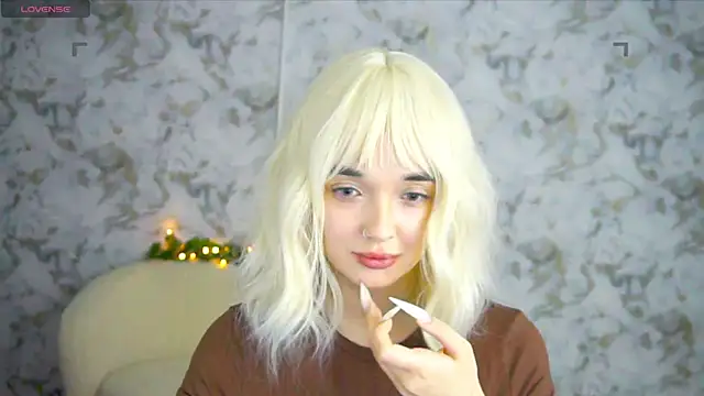 Snapshot of Ashley_S chatting on 05.19.26 Ashley S online show from 05.19.26