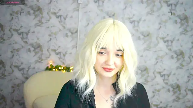 Snapshot of Ashley_S chatting on 05.21.26 Ashley S online show from 05.21.26
