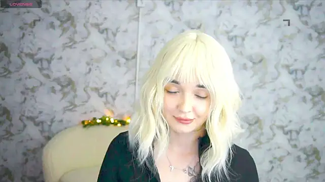 Snapshot of Ashley_S chatting on 06.04.26 Ashley S online show from 06.04.26