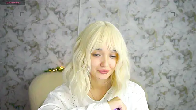 Snapshot of Ashley_S chatting on 06.14.26 Ashley S online show from 06.14.26