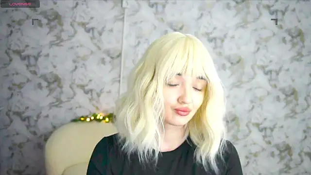 Snapshot of Ashley_S chatting on 06.16.26 Ashley S online show from 06.16.26