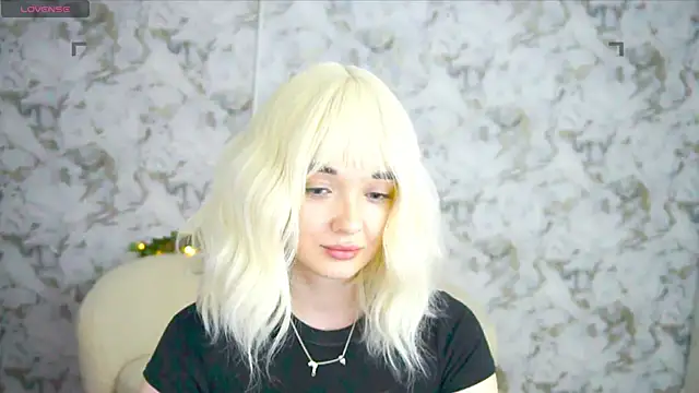 Snapshot of Ashley_S chatting on 06.22.26 Ashley S online show from 06.22.26