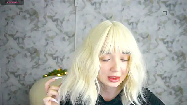 Snapshot of Ashley_S chatting on 06.23.26 Ashley S online show from 06.23.26