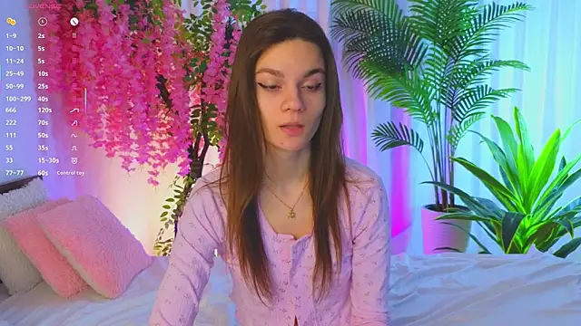 Snapshot of EvaHair chatting on 04.05.26 EvaHair online show from 04.05.26