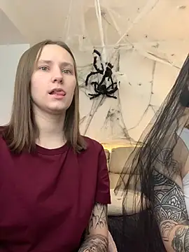 HotCaramellsTV online show from 10.31.25