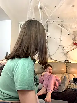 HotCaramellsTV online show from 11.01.25