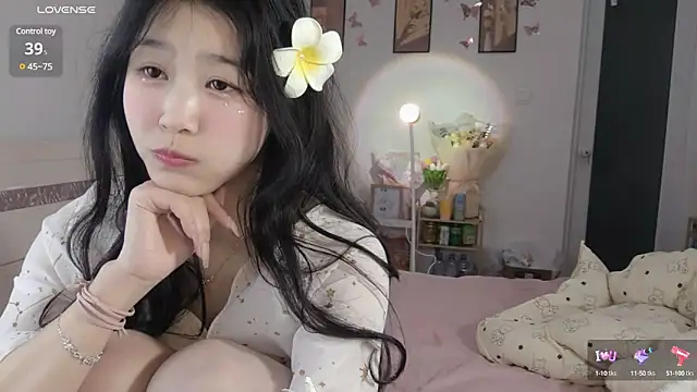 Luminous163 online show from 02.26.25