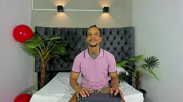 Snapshot of Salomon_koude chatting on 04.17.26 Salomon koude online show from 04.17.26