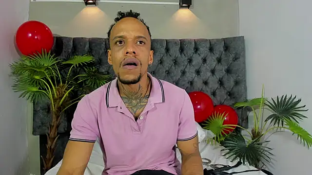 Snapshot of Salomon_koude chatting on 04.18.26 Salomon koude online show from 04.18.26
