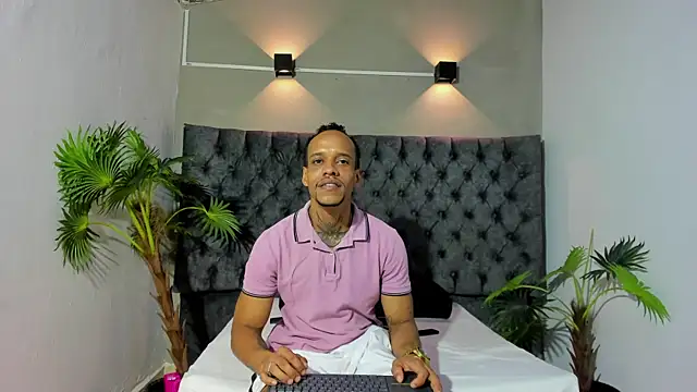 Snapshot of Salomon_koude chatting on 05.10.26 Salomon koude online show from 05.10.26