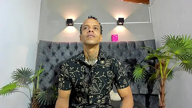 Snapshot of Salomon_koude chatting on 06.30.26 Salomon koude online show from 06.30.26