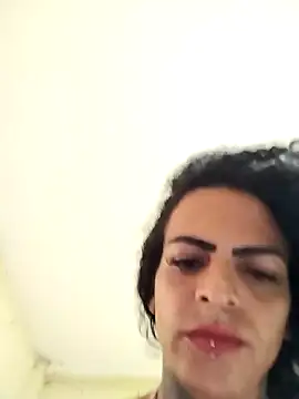 Snapshot of MaraVililhosa chatting on 02.25.25 MaraVililhosa online show from 02.25.25