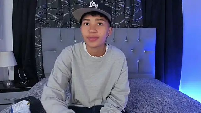 Snapshot of nova_sex01 chatting on 02.20.25 nova sex01 online show from 02.20.25