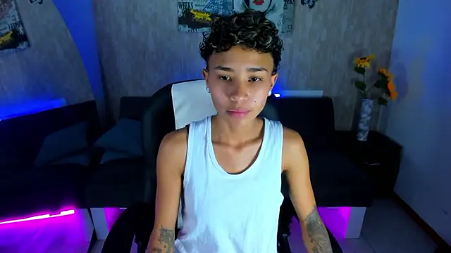 Snapshot of nova_sex01 chatting on 02.20.26 nova sex01 online show from 02.20.26