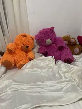 Jecy bee online show from 03.22.25