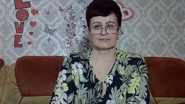 Snapshot of PaulaGolden chatting on 06.28.26 PaulaGolden online show from 06.28.26