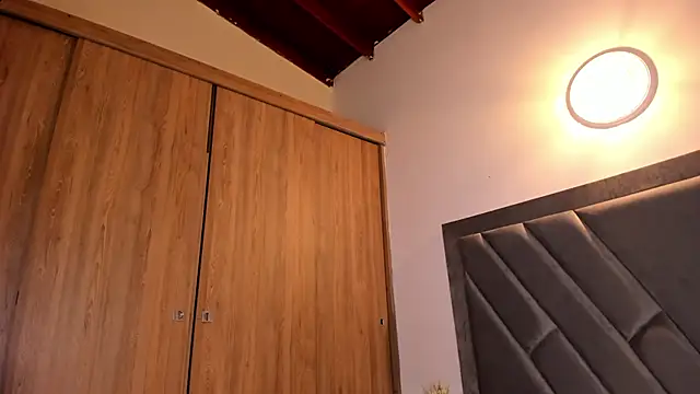 brenda nova18 online show from 11.26.25