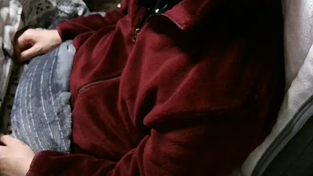 Snapshot of cinnabar_red chatting on 04.05.26 cinnabar red online show from 04.05.26