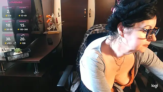 exymilf  online show from 01.30.25