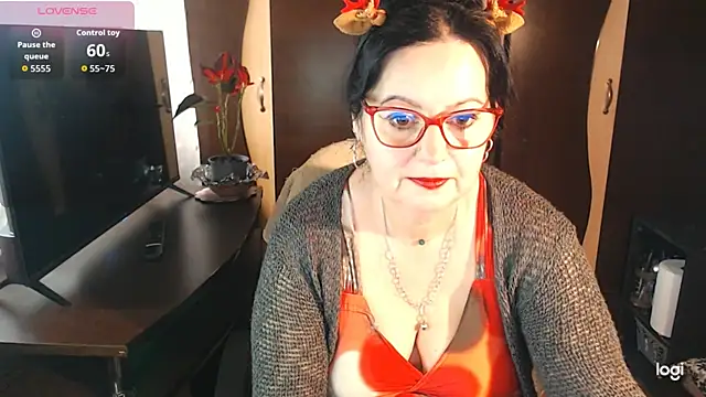 exymilf  online show from 01.10.26