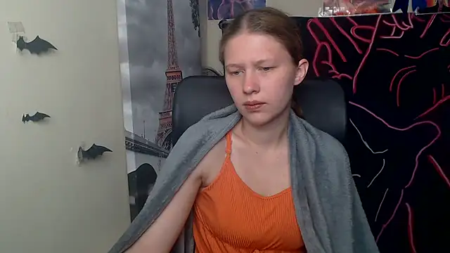 Snapshot of StellaCRL chatting on 05.10.26 StellaCRL online show from 05.10.26
