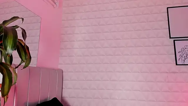 Lizzie-Evans online show from 04.01.26