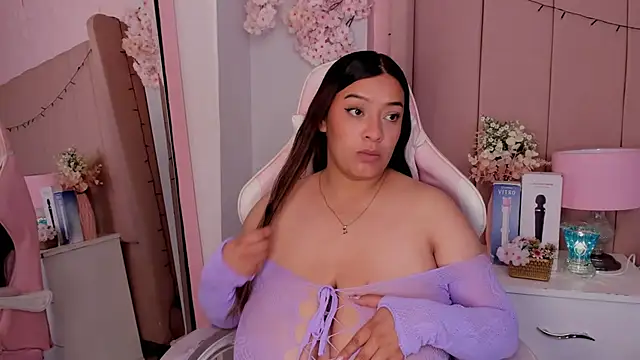 MollyBigBoobs12 online show from 10.10.25