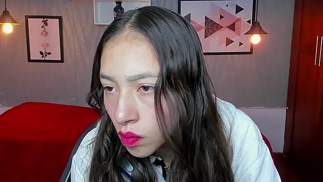 Snapshot of Valeria_roussi chatting on 01.16.25 Valeria roussi online show from 01.16.25