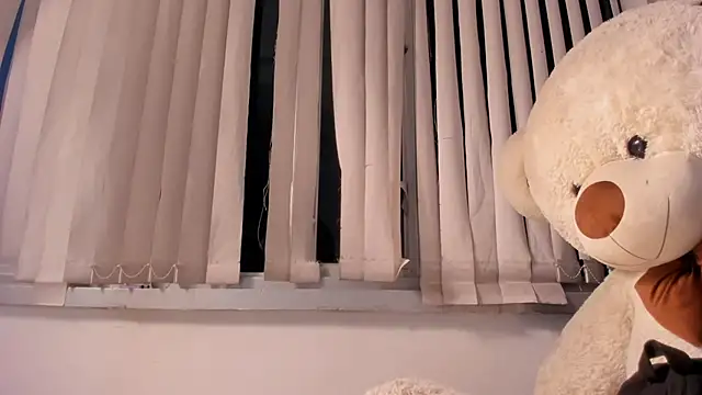 Snapshot of Valentina_Se chatting on 12.11.24 Valentina Se online show from 12.11.24