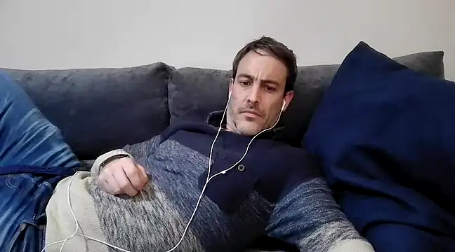 basquehotboy online show from 03.14.25