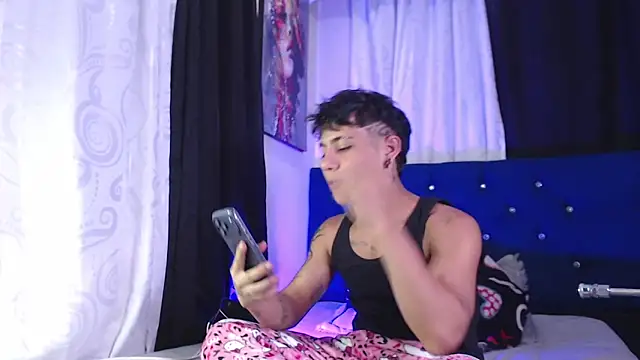 Sexys Boys Hot1 online show from 02.22.26