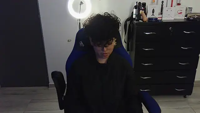 thomascooper7 online show from 02.12.25