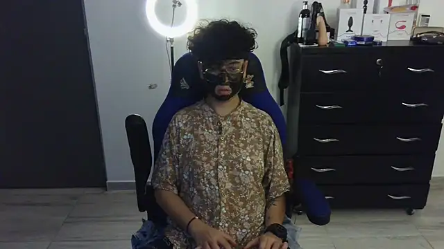 thomascooper7 online show from 02.15.25