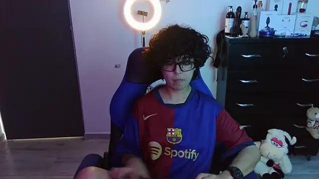 thomascooper7 online show from 10.26.25