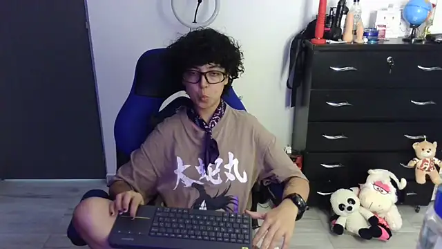 thomascooper7 online show from 04.16.26