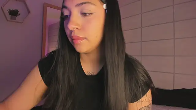 Snapshot of Christine_Laam chatting on 06.16.26 Christine Laam online show from 06.16.26