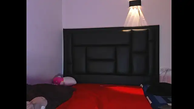 Snapshot of GiselleBlare chatting on 09.15.25 GiselleBlare online show from 09.15.25