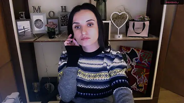 LaimaV  online show from 12.15.24