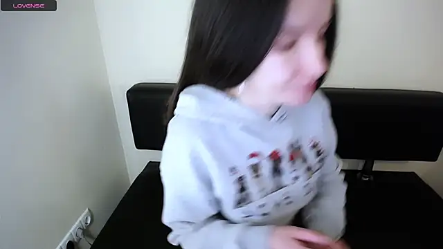 LaimaV  online show from 10.07.25