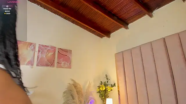 Milan ebony online show from 11.04.25