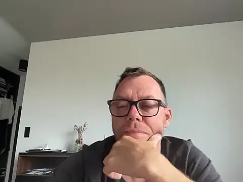 xmnbx77 online show from 10.21.25