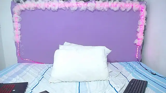 Amberhernandez online show from 01.14.25