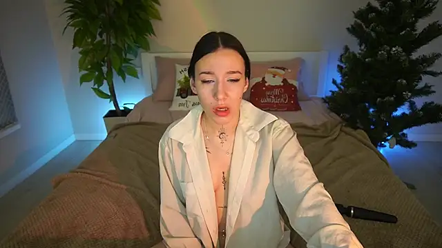 NikkiGoldSide online show from 01.10.26